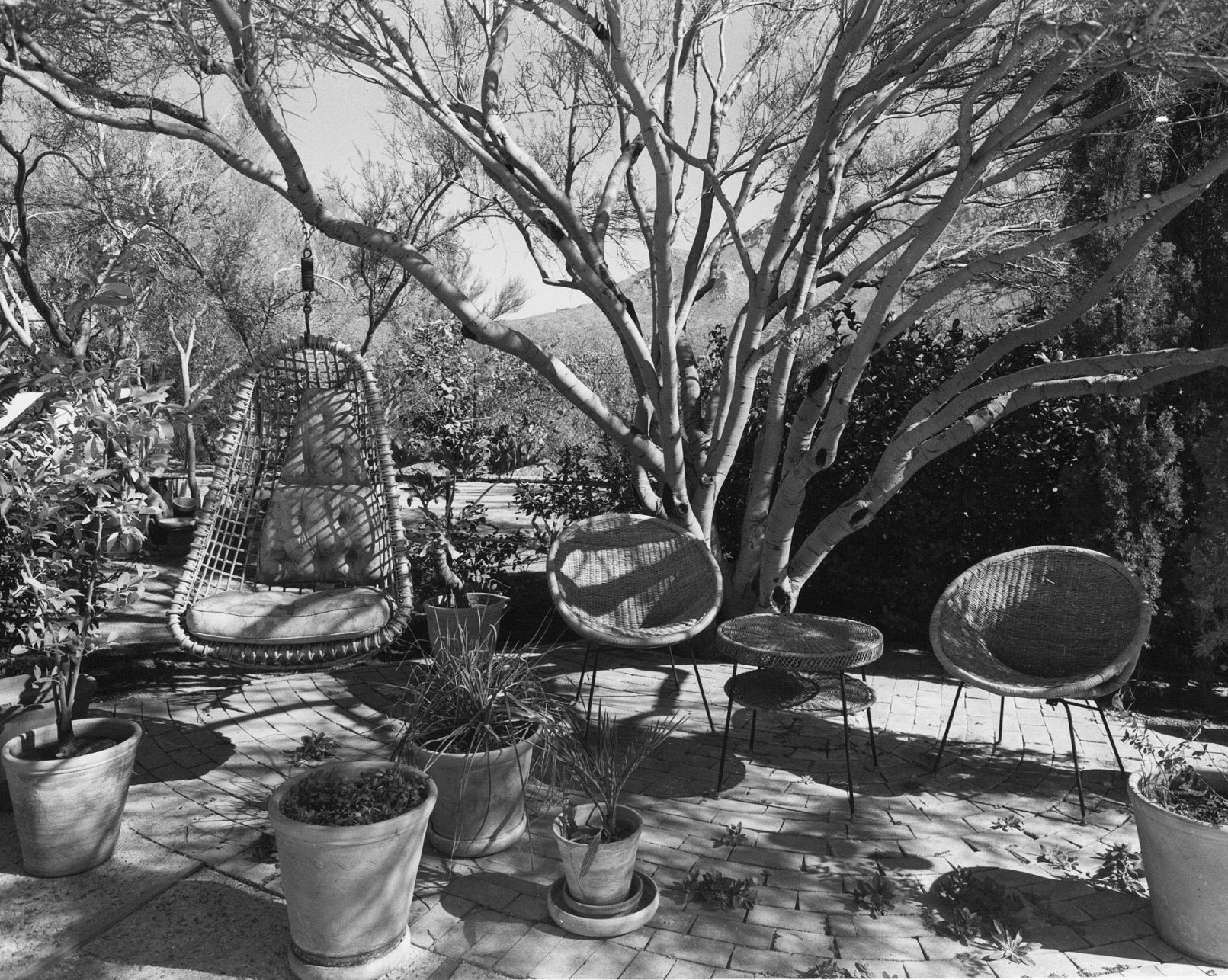 1965 Tucson home photos: Spanish themes throughout